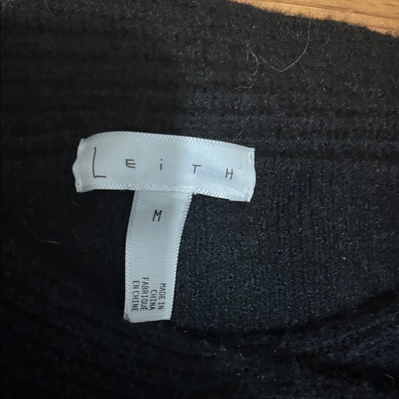 Leith Off-Shoulder Black Sweater - Picture 5 of 5